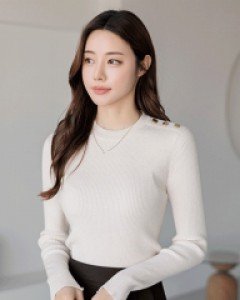 리네즈 견장 골드버튼 슬림핏 골지 니트