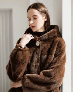 [Theonme]딜레드 쥬얼 버튼 소프트 퍼 하프 코트