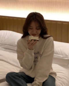 코스트 양기모 루즈핏 맨투맨 - 2color