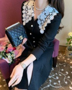 이프라벨 레이스 빅카라 진주버튼 원피스 (S,M)