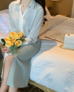 부러운 골반핏 밴딩 일자핏 슬릿 스커트(사방스판)(FREE/L사이즈)