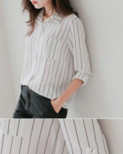 그날의너에게 줄지블라우스-스트라이프 롤업블라우스-네이비만가능~ - 스타일티바