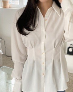 페민 핀턱플리츠 버튼블라우스-3color, 흔치않은 디자인-라인을 잘살려주는 핀턱블라우스 - 스타일티바