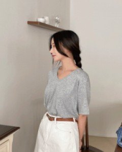 루니 스판 유넥반팔티셔츠-4color, 사계절내내 꿀템-러블리하고 편안한 유넥 루즈핏-착용감에 반해요~재구매율200%보장 - 스타일티바