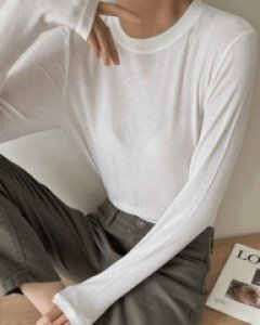 포트 울 베이직티셔츠-4color,가볍고 포근한 울혼방-살짝 시스루한 여리여리 무드-바디라인을 잡아주는 슬림핏 - 스타일티바