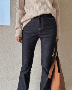 노이염 스판 생지부츠컷청바지_S,M,L,XL-친환경 재생원사 사용!-피부에 이염없이 깔끔한 무드-다리가 길어보이는 부츠컷디자인 - 스타일티바