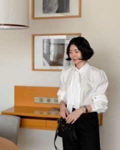 코코 타이 블라우스