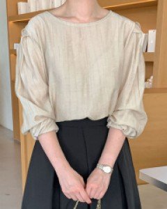 유니 주름 블라우스