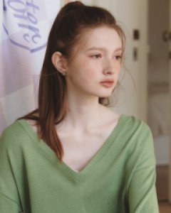 Capital V Layered Sweater ( Olive )