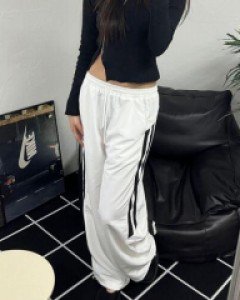 스트라이프 밴딩 폴리 베이직 5부 팬츠 - ㅤㅤ