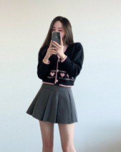 [고퀄리티*/하이틴룩/신상할인!] 크롭 앙고라 브이넥 니트 가디건