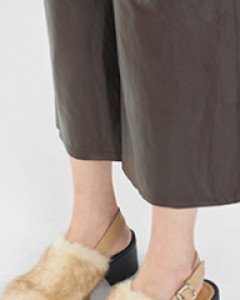 eco-fur slingback sandals (2 colors)