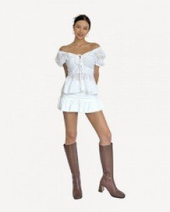 펀칭 볼륨 블라우스