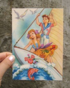 요트 여행하는 커플 엽서