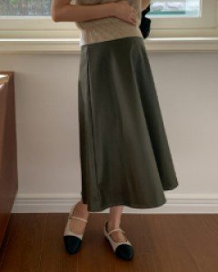 초중기맘*허리밴딩레더 플레어스커트