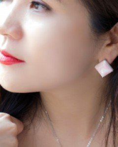[나스첸카] 단정한 콩크쉘 _ 콩크쉘 귀걸이 _ 자개 귀걸이 _ 원석 귀걸이