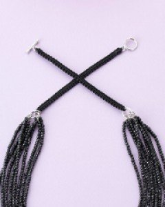 [나스첸카] 목가에 속삭이다 _ 블랙 스피넬 목걸이