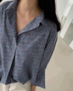 44534/V넥카라 반오픈 패턴블라우스