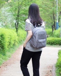 가벼운 포켓 백팩 B10482