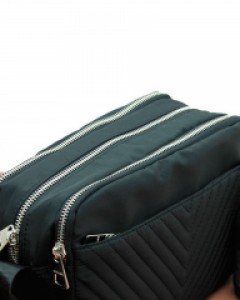 스퀘어 포켓 크로스백 Y71861