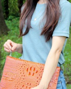 주머니 많은 악어무늬 클러치백 S99201