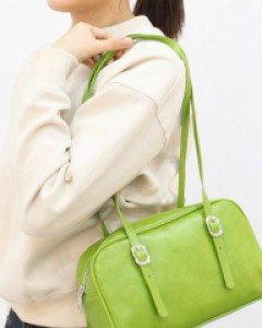 단색 무지 버클 지퍼 숄더백 K24066