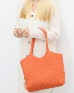 트위스트 누빔 숄더백 K22648