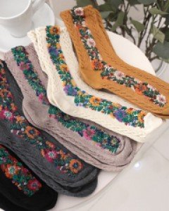 플라워꽈배기양말