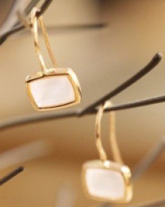 [E16E 36] 14k 장미 수정 스퀘어 귀걸이