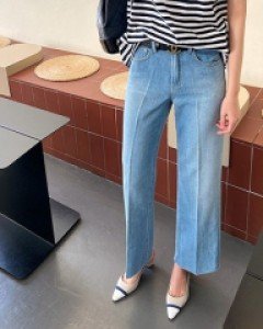 Straight crop 9 copies Denim