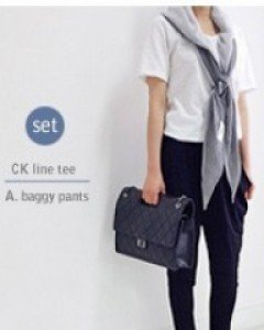 CK cut T + a. baggy pants