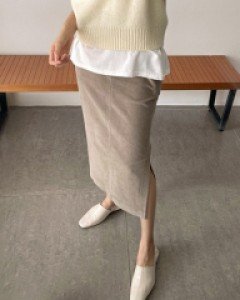 Slim Corduroy Skirt