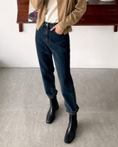 Dark Vintage Jean
