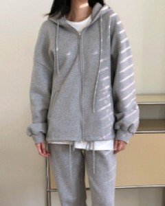 Loose fit napping hooded zip-up