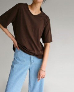 Basic Vneck Tee