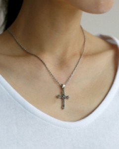 Woody Silver Cross Necklace