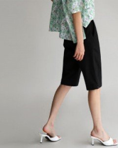 Slit Capri Pants