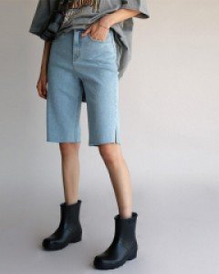 Slim Slit Half Denim