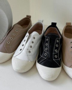 Everyday Leather Sneakers