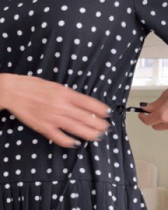 dot pleated short sleeve dress
