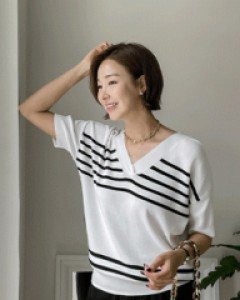 monoble V neck stripe knit