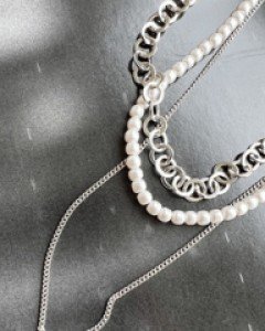 H layered necklace