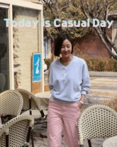 V-neck incision sweatshirt