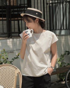 paper pleated blouse