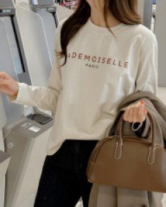 Mademoiselle lettering tee