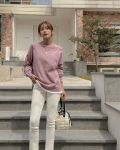 Delia raglan sweatshirt