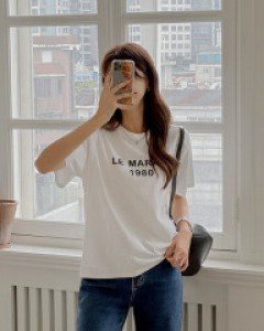 Maris flocking lettering tee