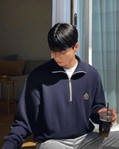 small Embroidery half zip-up sweatshirt F size(95 to 105)