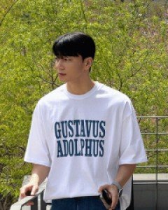 Goosepers Over fit Printing short sleeved T-shirt F size(95-110)