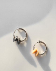 써지컬 피어싱 우드 비즈 미니 링 귀찌
